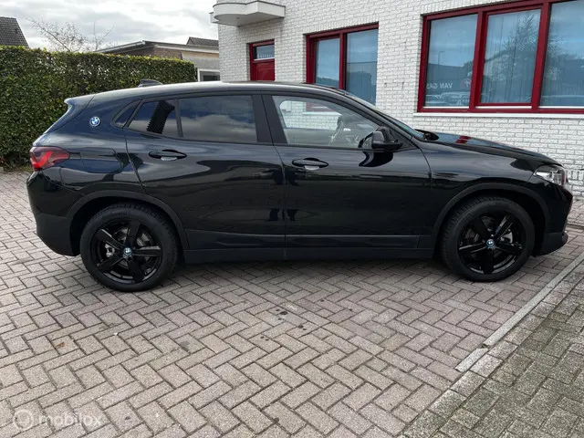 BMW X2 xDrive25e High Executive 2023 Hybride Benzine 4