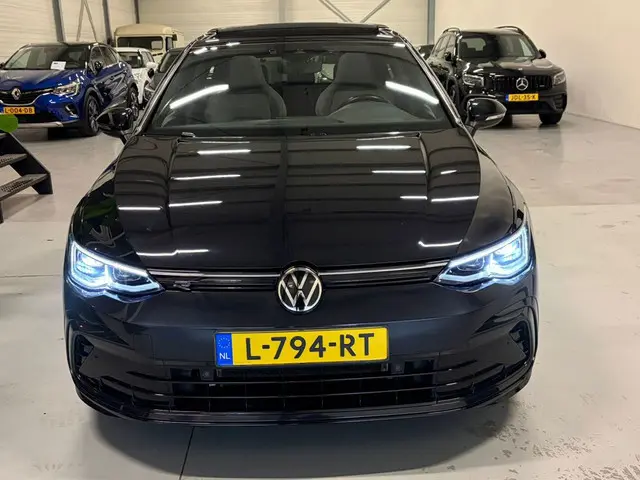 Volkswagen Golf 1.5 eTSI R-Line 2020 Hybride Benzine 2