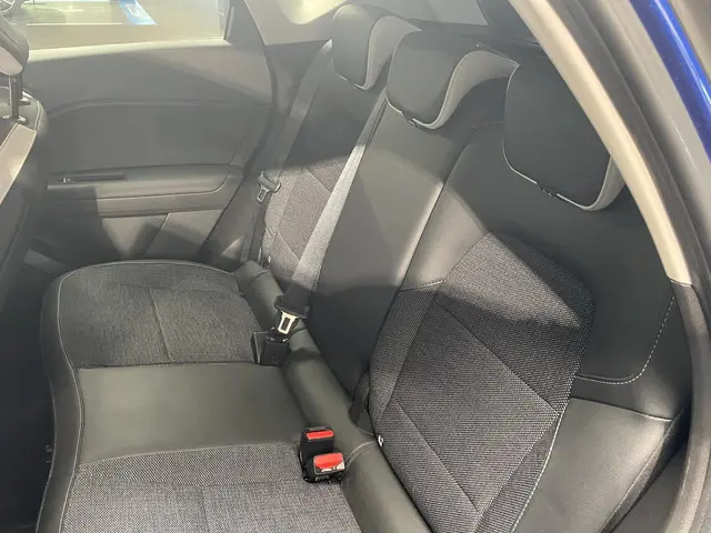 Renault Captur 1.0 TCe 90 techno 2023 Benzine 8