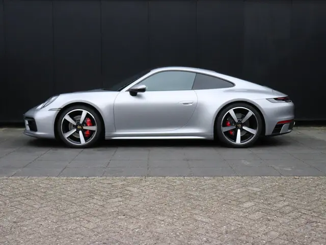 Porsche 911 3.0 Carrera 4 S 2019 Benzine 2