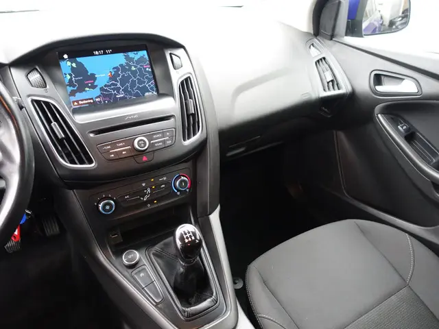 Ford Focus Wagon 1.0 Titanium- 2018 Benzine 8