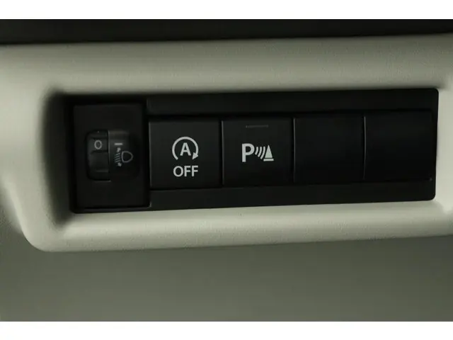 Suzuki Swift 1.2 Comfort Smart Hybrid 2026 Benzine 31