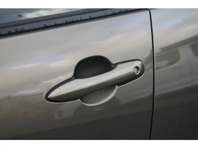 Toyota Yaris 1.5 Hybrid Active 2022 Hybride Benzine 10