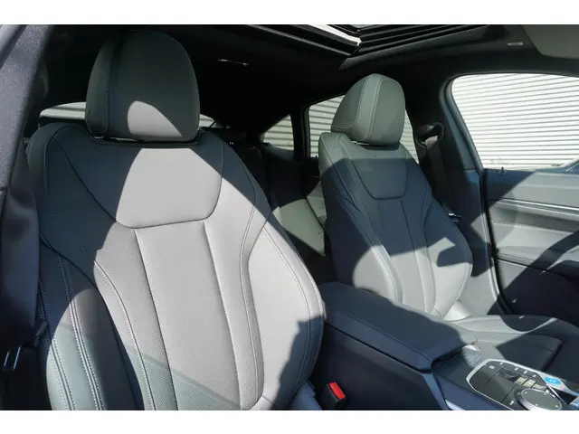 BMW i4 Gran Coupé eDrive35 2025 Elektrisch 8