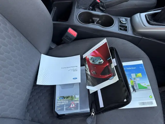 Ford Focus Wagon 1.0 EcoBoost Edition 2014 Benzine 9