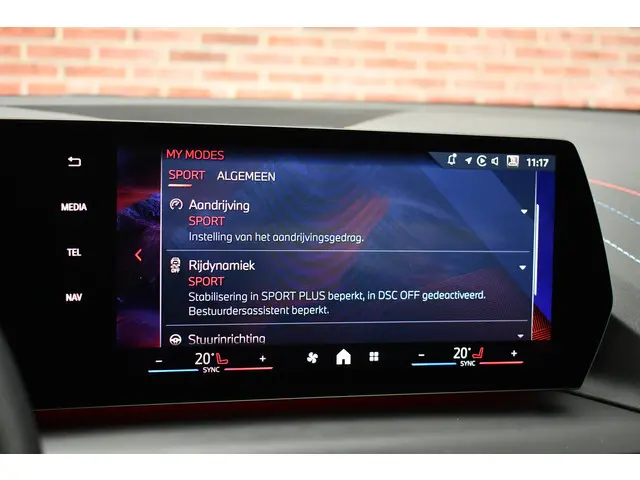 BMW 1 Serie 120 M-Sport 2024 Benzine 15