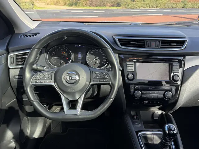 Nissan QASHQAI 1.3 DIG-T Business Edition 2019 Benzine 26