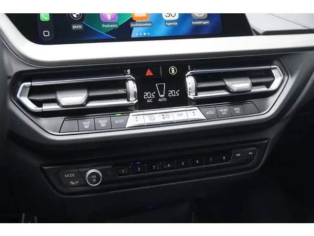 BMW 1 Serie 118i 2020 Benzine 20