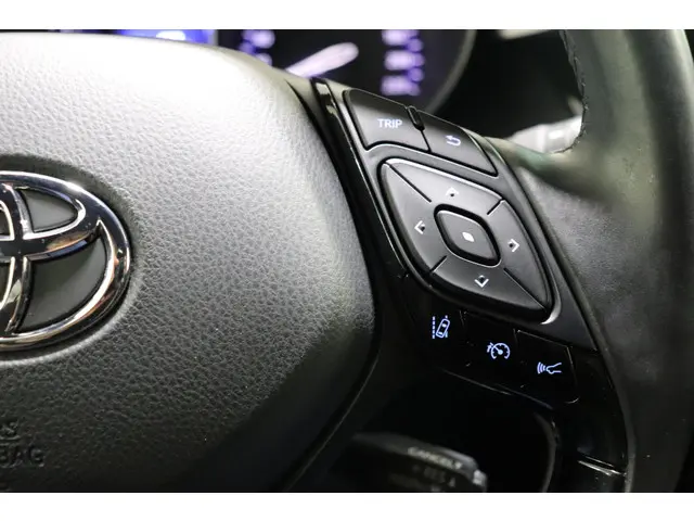 Toyota C-HR 1.8 Hybrid Style, 2019 Hybride Benzine 24