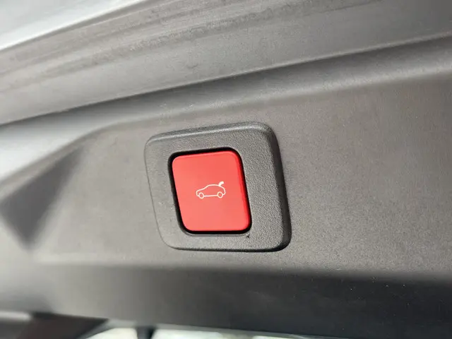 Peugeot 3008 Hybrid 136 GT 2024 Hybride Benzine 25