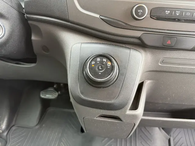 Ford E-Transit 68kWh 184PK 2023 Elektrisch 23
