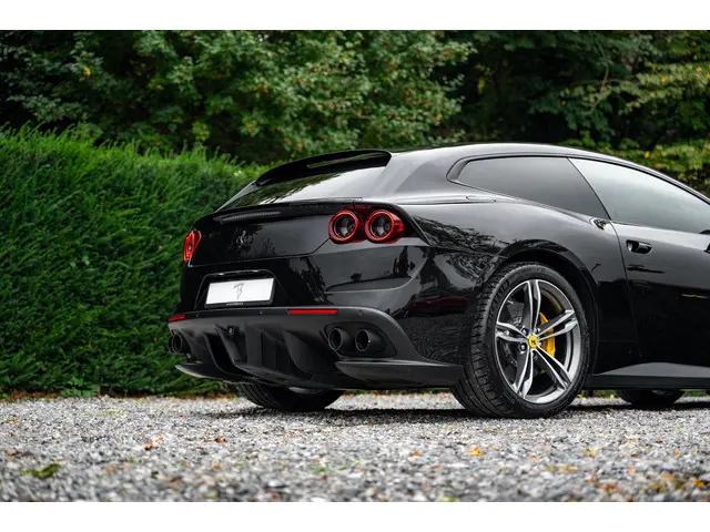 Ferrari GTC4Lusso 6.3 V12 2016 Benzine 38