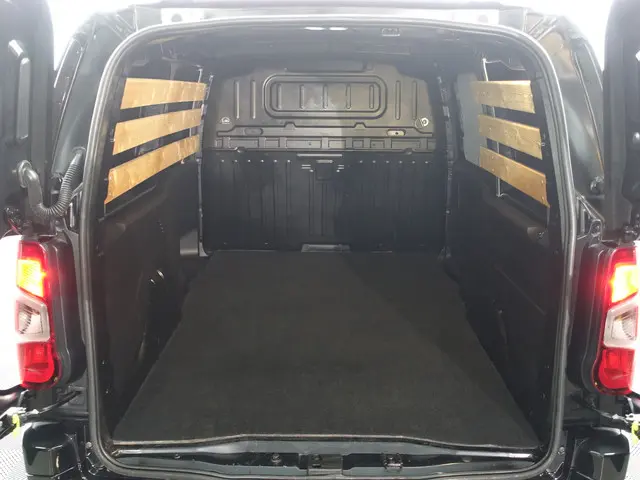 Opel Combo 1.5D Euro 6 L2 Sport Edition- 2019 Diesel 34