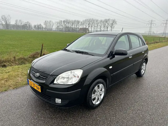 Kia Rio 1.4 X-pect NIEUWE APK | BEURT | AIRCO ! 2008 Benzine