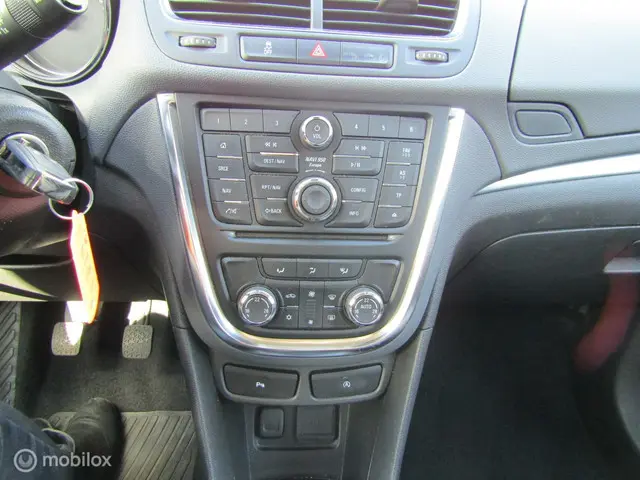 Opel Mokka 1.4 T Edition | Camera, PDC, Trekhaak 2015 Benzine 14