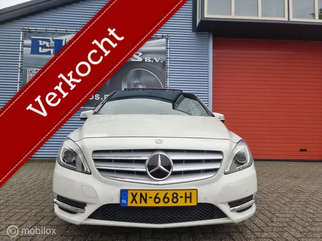 Mercedes-Benz B-Klasse 200 Automaat 2012 Benzine 34
