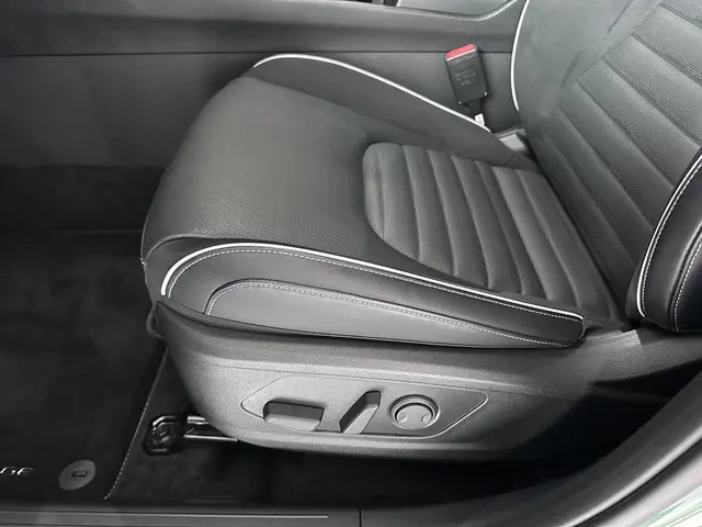 Kia Sportage 1.6 T-GDi MHEV GT-Line 2023 Benzine 8