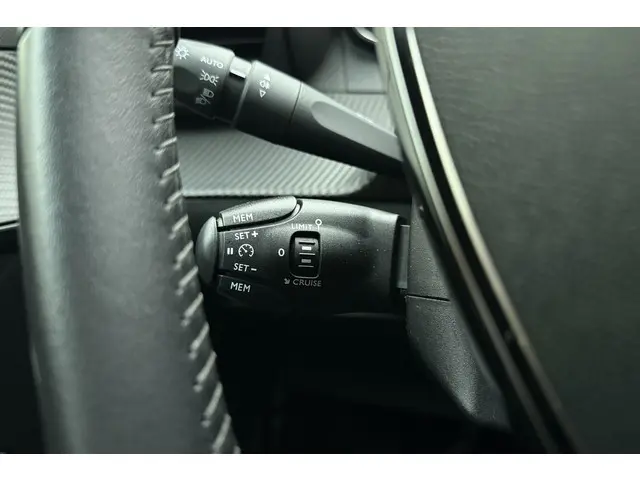 Peugeot 208 1.2 PureTech Active Pack 2022 Benzine 20