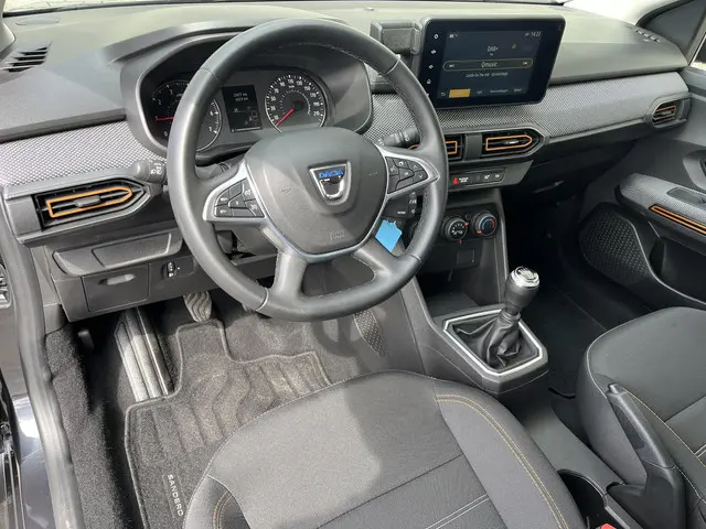 Dacia Sandero Stepway 1.0 TCe 90 Comfort 2023 Benzine 24