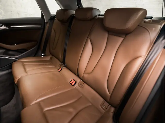 Audi A3 Sportback 1.4 e-tron Sport 2018 Hybride Benzine 17