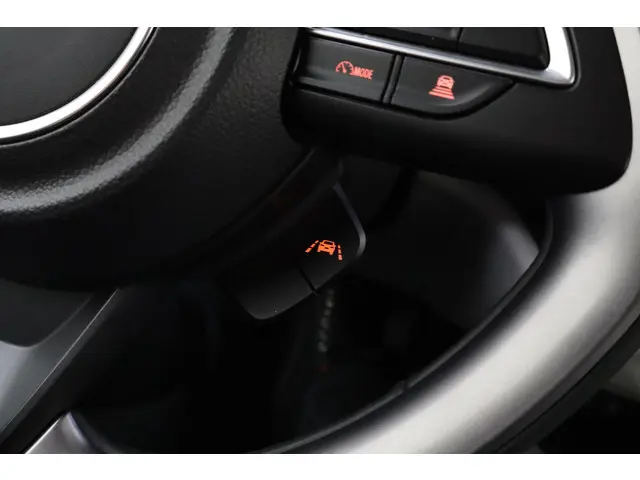 Suzuki Swift 1.2 Style Smart Hybrid 2024 Benzine 23