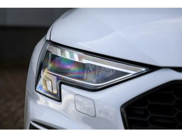 Audi A3 Limousine 35 TFSI 3x S-Line 150PK 2023 Benzine 10