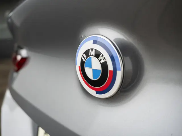 BMW 8 Serie Coupé 840i 2023 Benzine 32