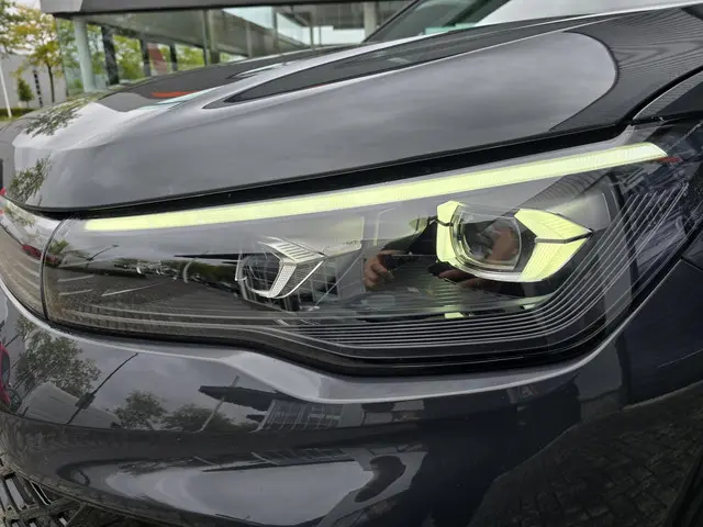 Volkswagen Tiguan 1.5 eTSI R-Line Edition 2024 Benzine 48