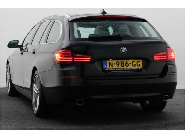 BMW 5 Serie Touring 535i Luxury Edition 2016 Benzine 22