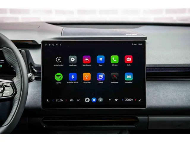 Lynk & Co 08 1.5 More 2025 Hybride Benzine 18