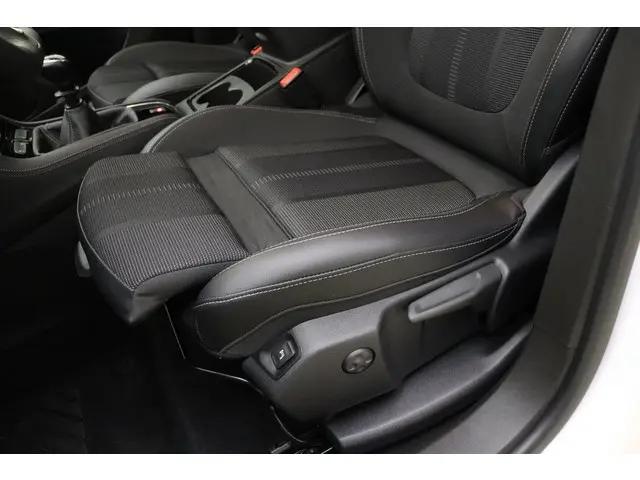 Opel Grandland 1.2 Turbo 130pk Level 4 2024 Benzine 22