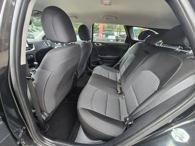 Kia Ceed Sportswagon 1.0 T-GDi DynamicLine 2023 Benzine 5