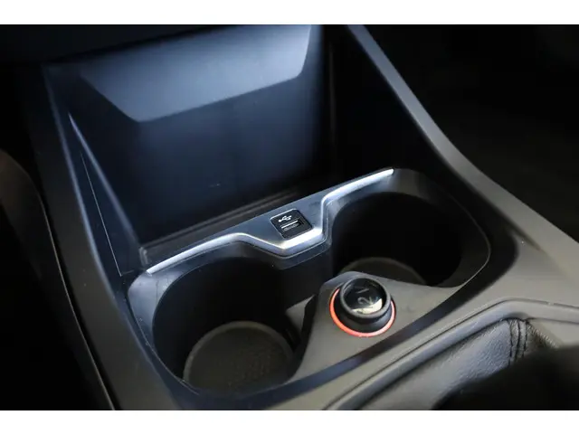 BMW 1 Serie 5-deurs 118i 2020 Benzine 18
