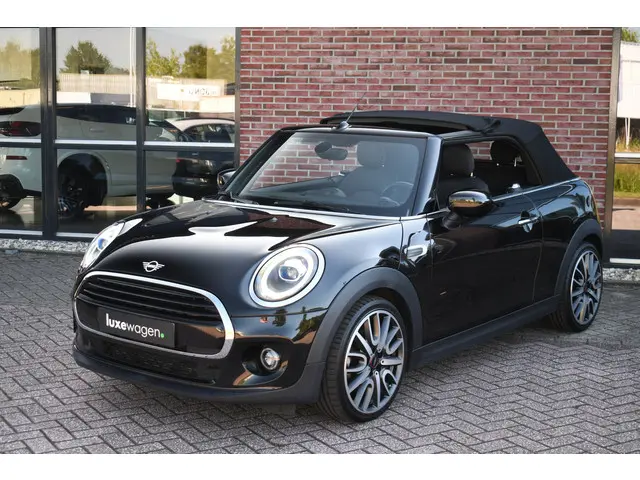 MINI Cooper Cabrio Mini 1.5 136pk 2020 Benzine 31