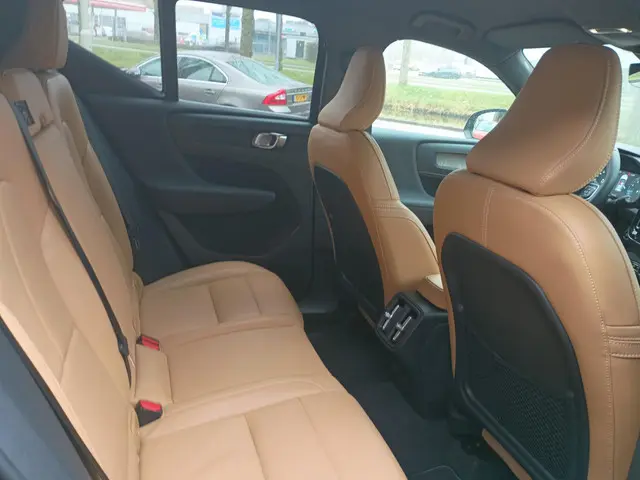 Volvo XC40 T2 Inscription 2020 Benzine 18