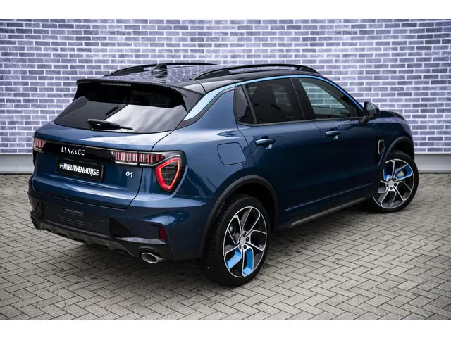 Lynk & Co 01 Plug-in Hybrid 2021 Hybride Benzine 9