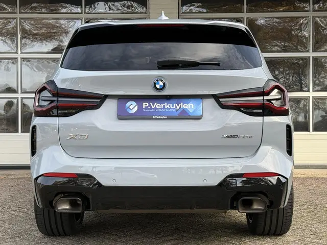 BMW X3 xDrive30e 2022 Hybride Benzine 7