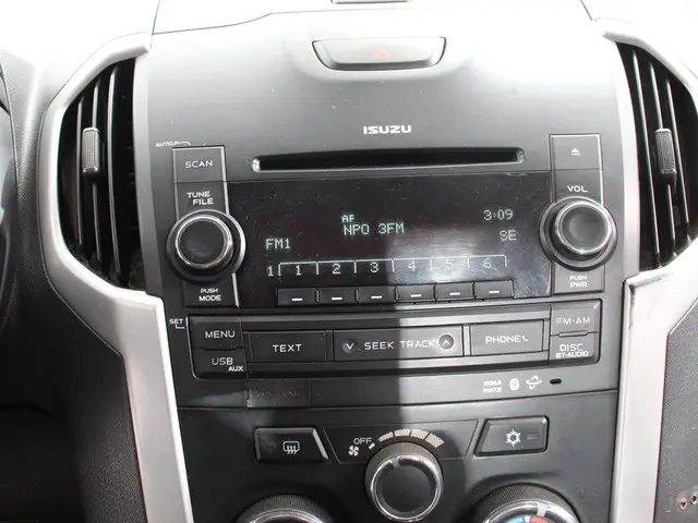 Isuzu D-Max 2.5 Extended Cab Automaat 4*4 2016 Diesel 14