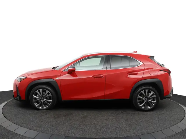 Lexus UX 300h F SPORT Design 2024 Hybride Benzine 3