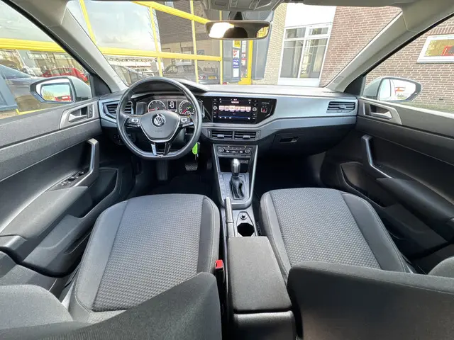 Volkswagen Polo 1.0 TSI Comfortline 2020 Benzine 19