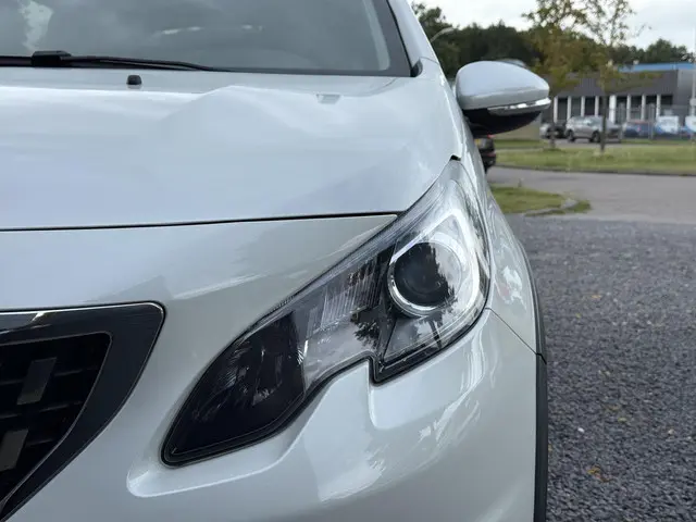 Peugeot 2008 1.2 PureTech Allure 2018 Benzine 35