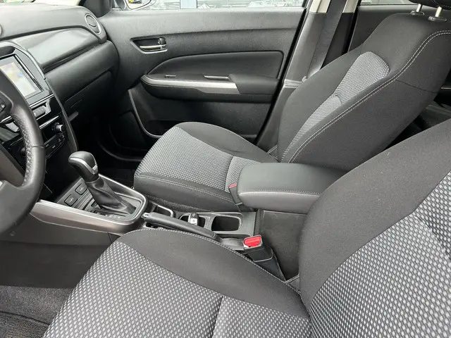 Suzuki Vitara 1.5 Hybrid Select 2023 Hybride Benzine 10