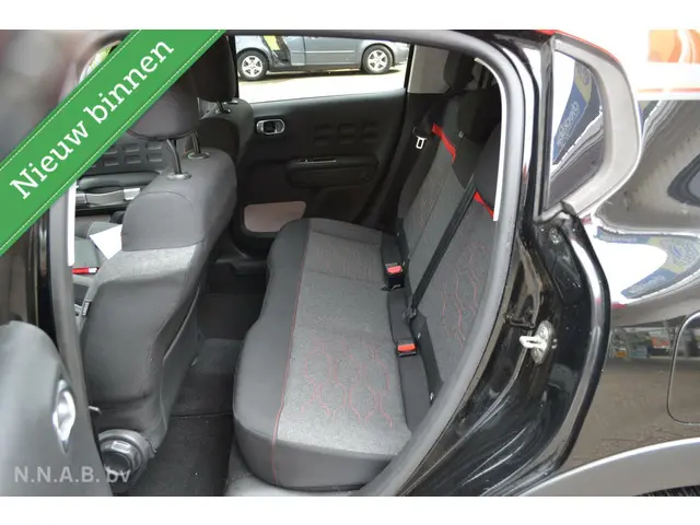 Citroën C3 PT S&S Shine 2018 Benzine 13