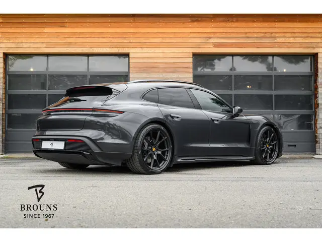 Porsche Taycan Sport Turismo GTS 2023 Elektrisch 3
