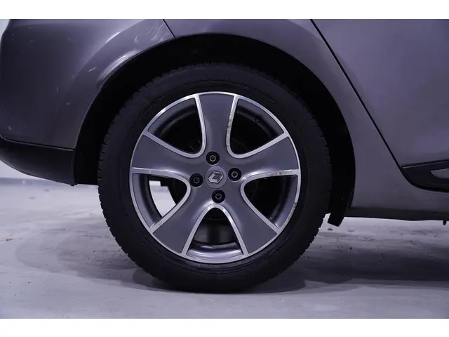Renault Clio Estate 0.9 TCe Night&Day 2015 Benzine 19