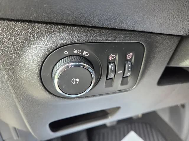 Opel Corsa 1.4 Favourite 5DRS Airco 2019 Benzine 15