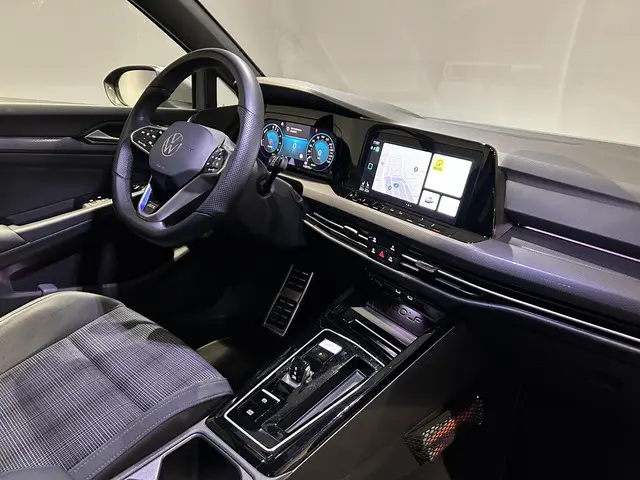 Volkswagen Golf 1.4 eHybrid GTE 2023 Hybride Benzine 29