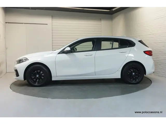 BMW 1 Serie 118i Exec 2020 Benzine 2