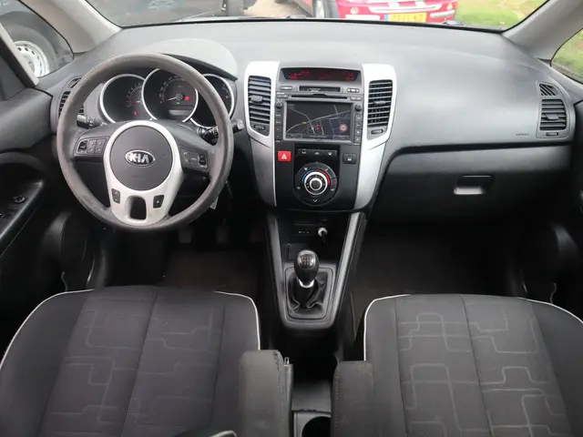 Kia Venga 1.4 CVVT Plus Pack 2013 Benzine 5