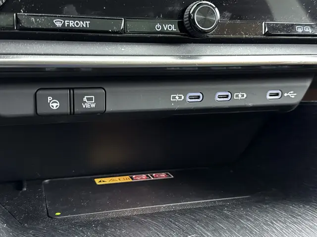 Lexus RZ 300e President Line 71 kWh 2024 Elektrisch 33